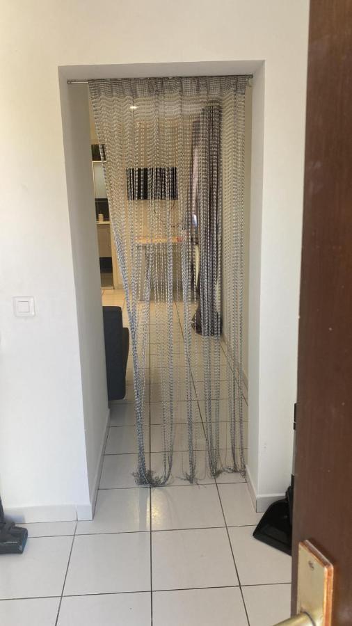- Carre De Soie En Velin Apartment